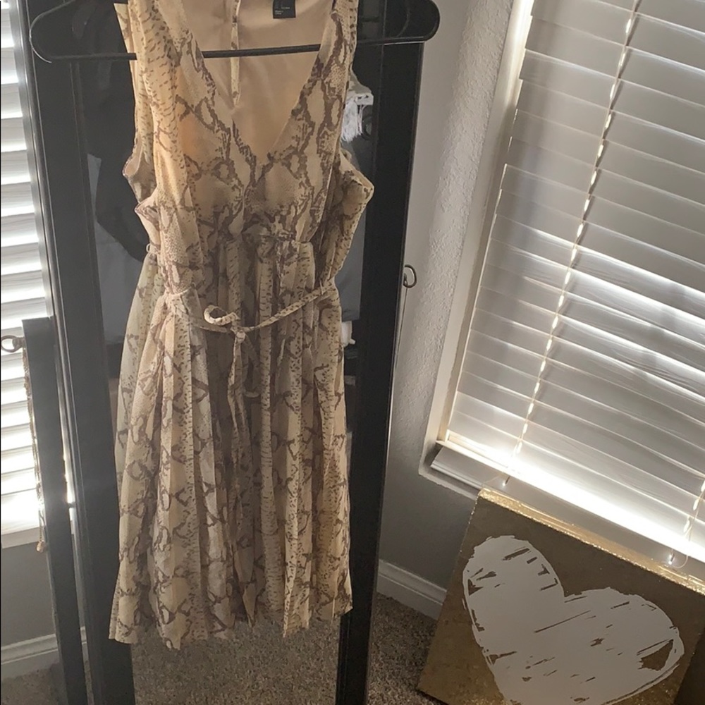 H&M dress size 6 snakeprint
